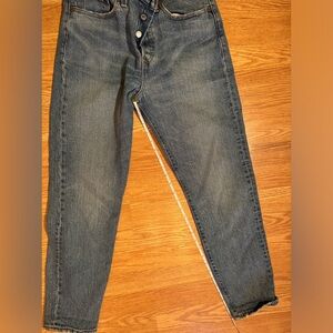Levi’s wedgie fit jeans 28 waist 27 length